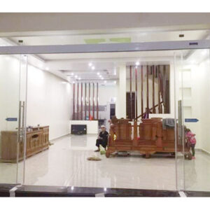 Cửa kính lùa trượt treo 01