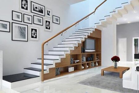 Mẫu cầu thang kính có tay vịn gỗ vuông soi sập trên kính