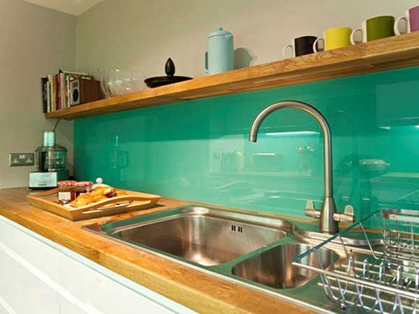 mẫu kính màu ốp bếp giá rẻ tại hải phòng