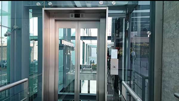 thang máy kính cường lực đẹp