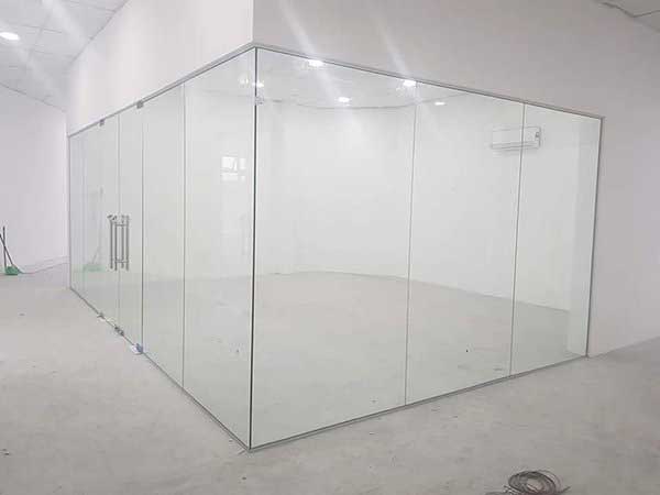 cabin kính cường lực giá rẻ