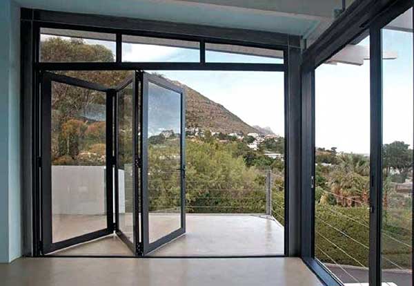 cửa nhôm kính xếp trượt