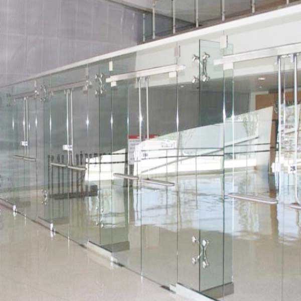 kính cường lực được ưa chuộng hiện nay