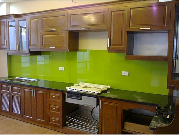 Đơn vị uy tín chuyên gia công kính ốp tường cường lực chính hãng