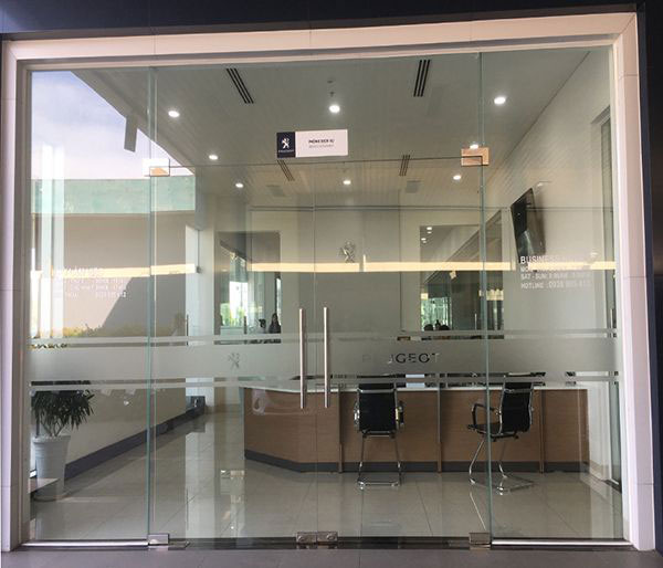 Thi công cửa kính cường lực tại Thái Bình